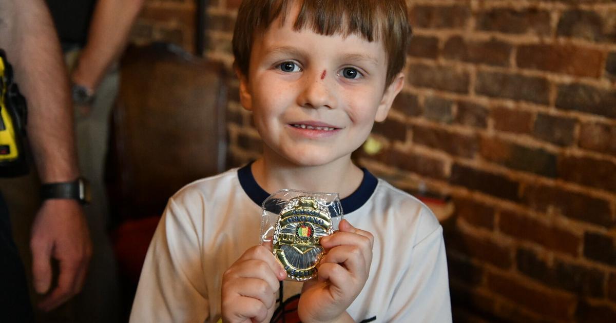 Photo gallery: Oxford Police Department Coffee with a Cop event - The Anniston Star