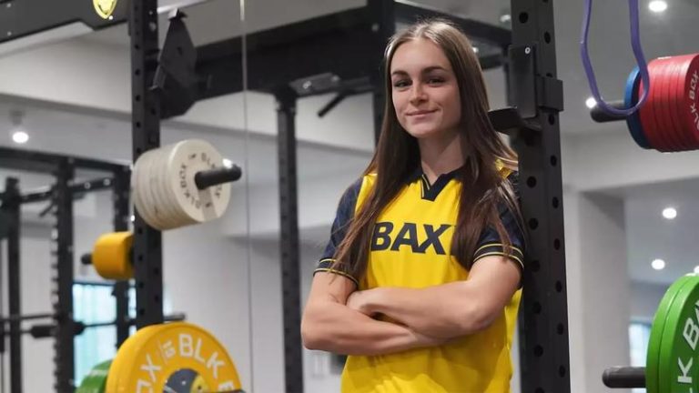 Alice Bussey inks deal with Oxford United Women’s FC